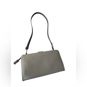 Coach Vintage 1999 Italian Nappa Leather Silver Clutch Shoulder Bag  RARE